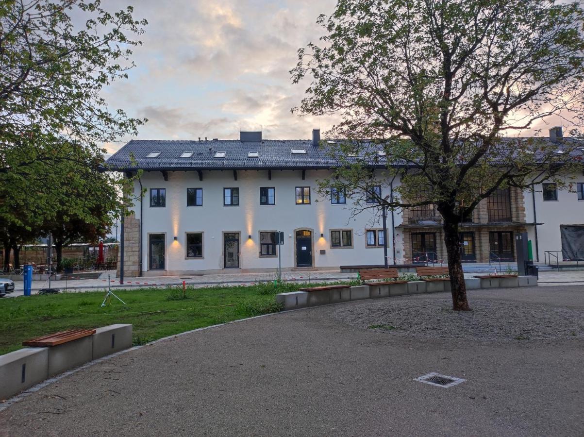 Hotel Am Gleis 1 Зонтхофен Экстерьер фото