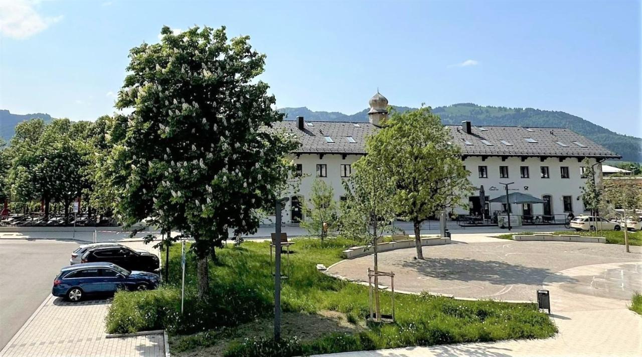 Hotel Am Gleis 1 Зонтхофен Экстерьер фото